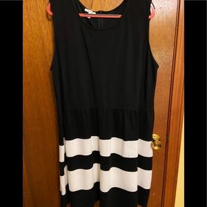 ✨ 3 FOR $20 - NWOT Maurice’s Business Dress